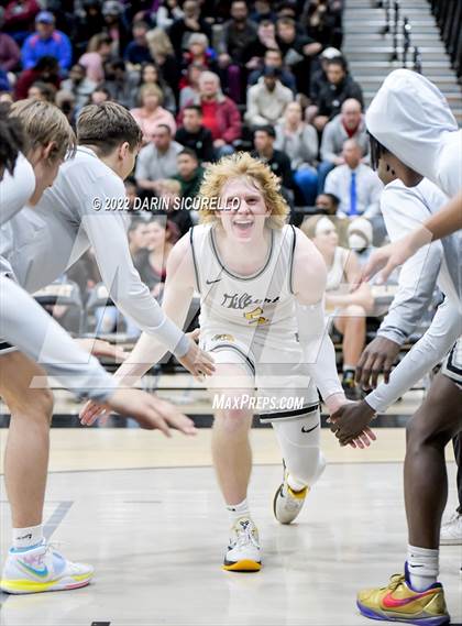 Thumbnail 2 in Gilbert vs McClintock (AIA 5A Semifinal) photogallery.