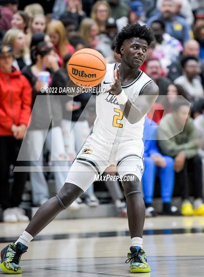 Thumbnail 1 in Gilbert vs McClintock (AIA 5A Semifinal) photogallery.