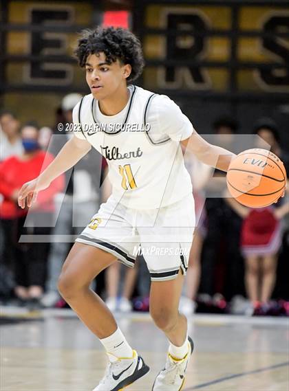 Thumbnail 3 in Gilbert vs McClintock (AIA 5A Semifinal) photogallery.