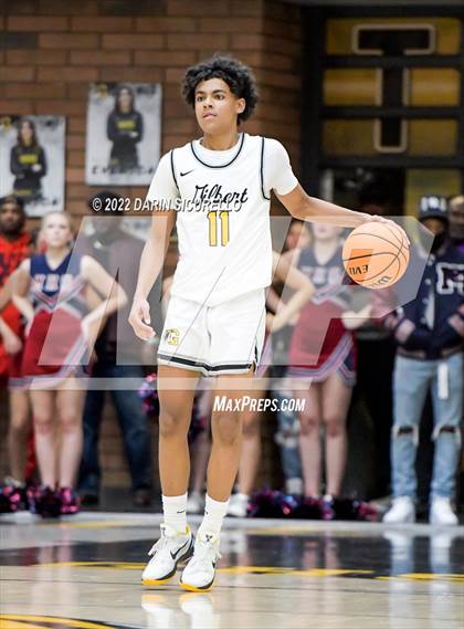 Thumbnail 2 in Gilbert vs McClintock (AIA 5A Semifinal) photogallery.