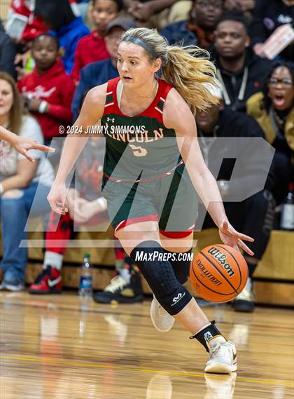 Thumbnail 3 in Lincoln vs. Alton (State Farm Shootout) photogallery.