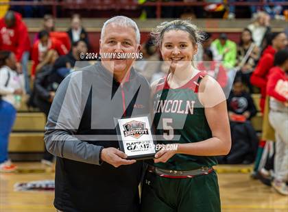 Thumbnail 3 in Lincoln vs. Alton (State Farm Shootout) photogallery.