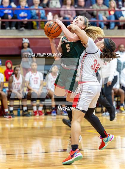 Thumbnail 2 in Lincoln vs. Alton (State Farm Shootout) photogallery.