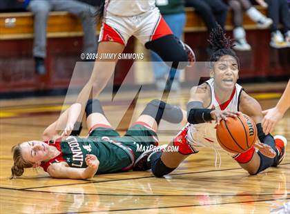 Thumbnail 1 in Lincoln vs. Alton (State Farm Shootout) photogallery.