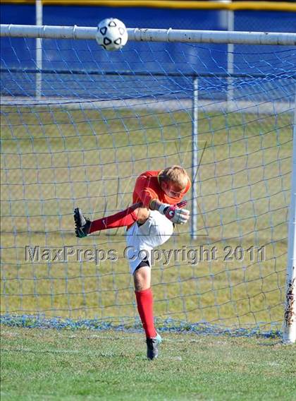Thumbnail 1 in Hempfield @ Lampeter-Strasburg photogallery.