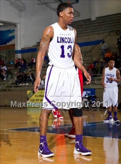 Thumbnail 1 in Kimball vs Lincoln (Avery WinterHeat Showcase) photogallery.
