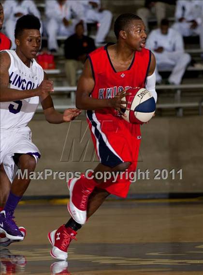 Thumbnail 3 in Kimball vs Lincoln (Avery WinterHeat Showcase) photogallery.