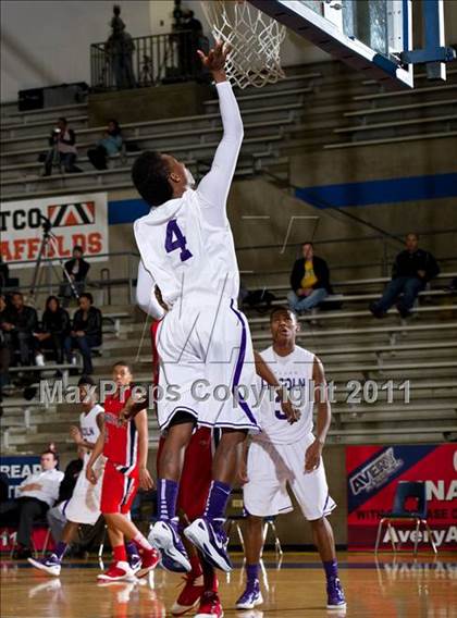 Thumbnail 1 in Kimball vs Lincoln (Avery WinterHeat Showcase) photogallery.