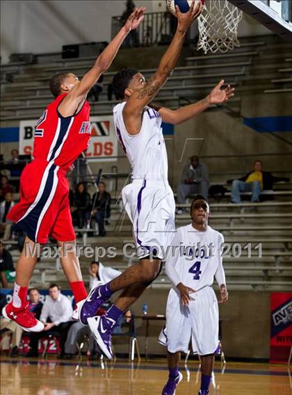 Thumbnail 2 in Kimball vs Lincoln (Avery WinterHeat Showcase) photogallery.