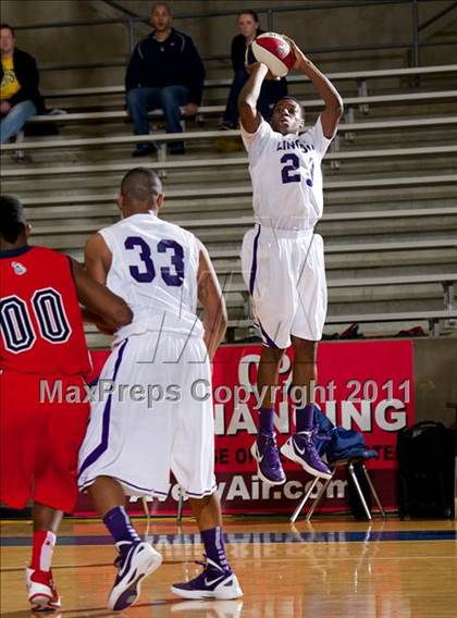 Thumbnail 1 in Kimball vs Lincoln (Avery WinterHeat Showcase) photogallery.