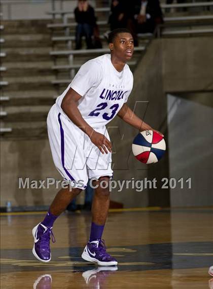 Thumbnail 2 in Kimball vs Lincoln (Avery WinterHeat Showcase) photogallery.