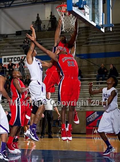 Thumbnail 1 in Kimball vs Lincoln (Avery WinterHeat Showcase) photogallery.