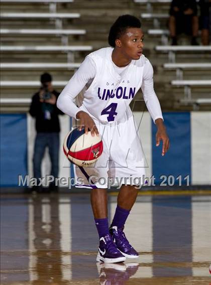 Thumbnail 1 in Kimball vs Lincoln (Avery WinterHeat Showcase) photogallery.
