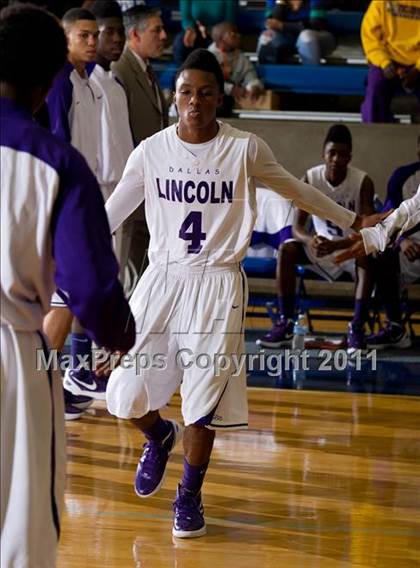 Thumbnail 3 in Kimball vs Lincoln (Avery WinterHeat Showcase) photogallery.