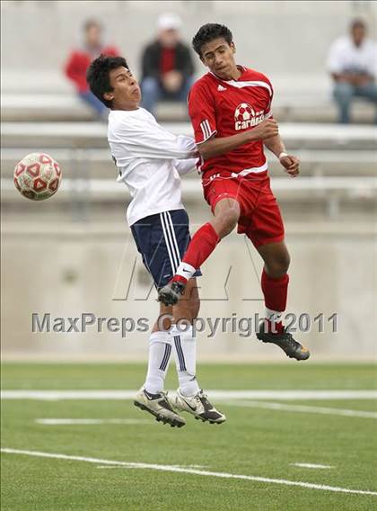 Thumbnail 2 in Del Valle vs Stony Point (5A Region 2 Bi-District Playoffs) photogallery.