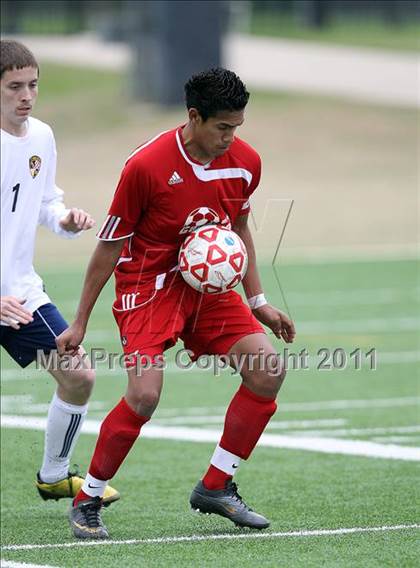 Thumbnail 2 in Del Valle vs Stony Point (5A Region 2 Bi-District Playoffs) photogallery.