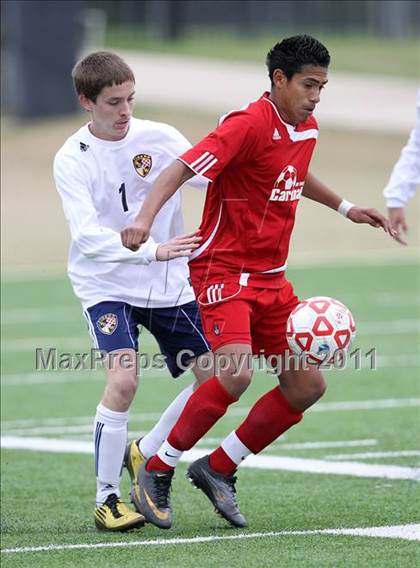 Thumbnail 2 in Del Valle vs Stony Point (5A Region 2 Bi-District Playoffs) photogallery.