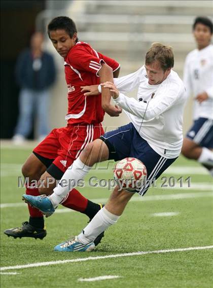Thumbnail 3 in Del Valle vs Stony Point (5A Region 2 Bi-District Playoffs) photogallery.