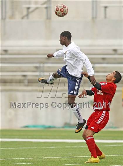 Thumbnail 3 in Del Valle vs Stony Point (5A Region 2 Bi-District Playoffs) photogallery.