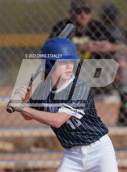 Thumbnail 3 in Kingman Academy @ NFL Yet Academy photogallery.