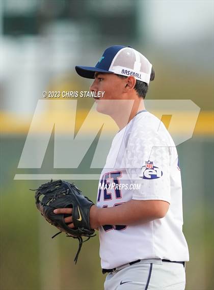 Thumbnail 2 in Kingman Academy @ NFL Yet Academy photogallery.
