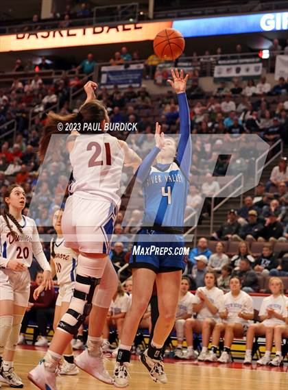 Thumbnail 3 in River Valley vs. Dunmore (PIAA 3A Championship) photogallery.