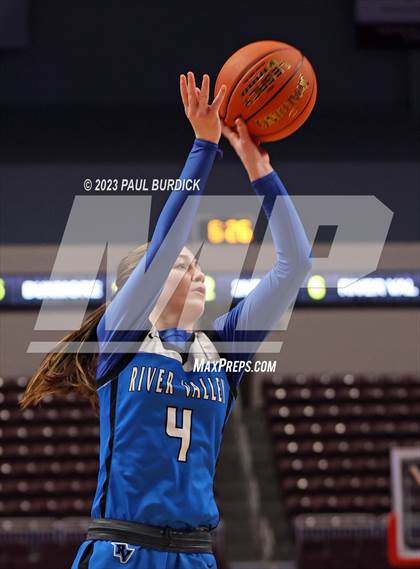 Thumbnail 3 in River Valley vs. Dunmore (PIAA 3A Championship) photogallery.