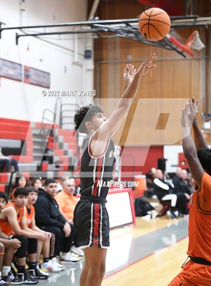 Thumbnail 3 in Browne vs. Central (Phoenix Union High Classic) photogallery.