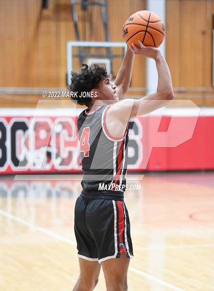 Thumbnail 3 in Browne vs. Central (Phoenix Union High Classic) photogallery.