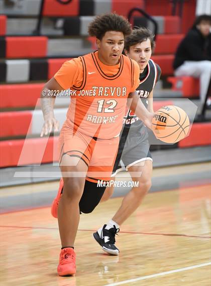 Thumbnail 2 in Browne vs. Central (Phoenix Union High Classic) photogallery.
