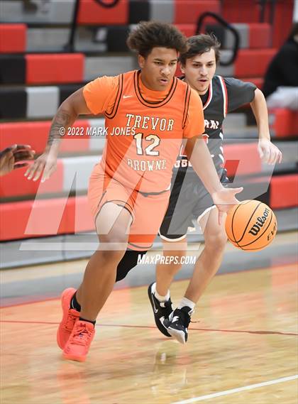 Thumbnail 1 in Browne vs. Central (Phoenix Union High Classic) photogallery.