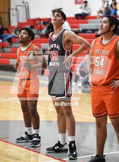 Thumbnail 1 in Browne vs. Central (Phoenix Union High Classic) photogallery.