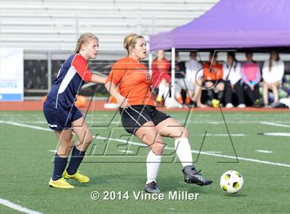 Thumbnail 3 in Kennedy Catholic vs Central Kitsap (WIAA WCD/SW District Playoff) photogallery.