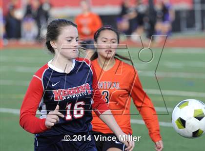 Thumbnail 2 in Kennedy Catholic vs Central Kitsap (WIAA WCD/SW District Playoff) photogallery.