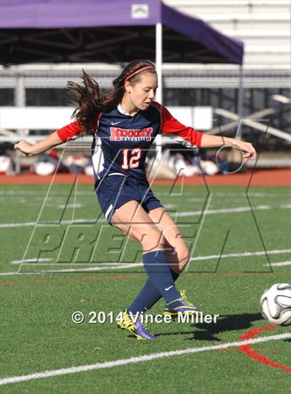 Thumbnail 2 in Kennedy Catholic vs Central Kitsap (WIAA WCD/SW District Playoff) photogallery.