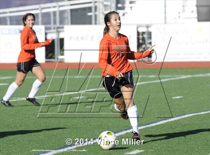 Thumbnail 3 in Kennedy Catholic vs Central Kitsap (WIAA WCD/SW District Playoff) photogallery.
