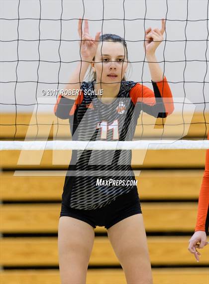 Thumbnail 2 in Roseville @ Ponderosa photogallery.