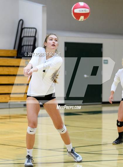 Thumbnail 2 in Roseville @ Ponderosa photogallery.