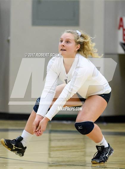 Thumbnail 3 in Roseville @ Ponderosa photogallery.