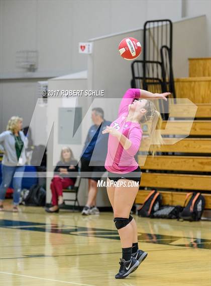 Thumbnail 2 in Roseville @ Ponderosa photogallery.
