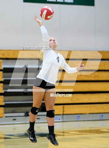 Thumbnail 1 in Roseville @ Ponderosa photogallery.