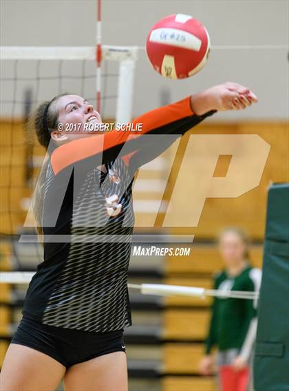 Thumbnail 3 in Roseville @ Ponderosa photogallery.