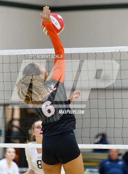 Thumbnail 2 in Roseville @ Ponderosa photogallery.