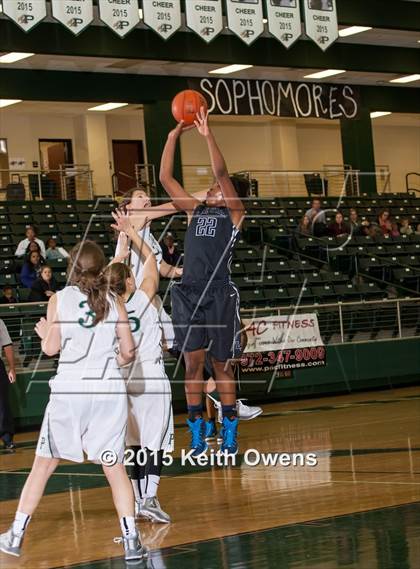 Thumbnail 2 in Lone Star vs. Prosper (Prosper Holiday Classic) photogallery.