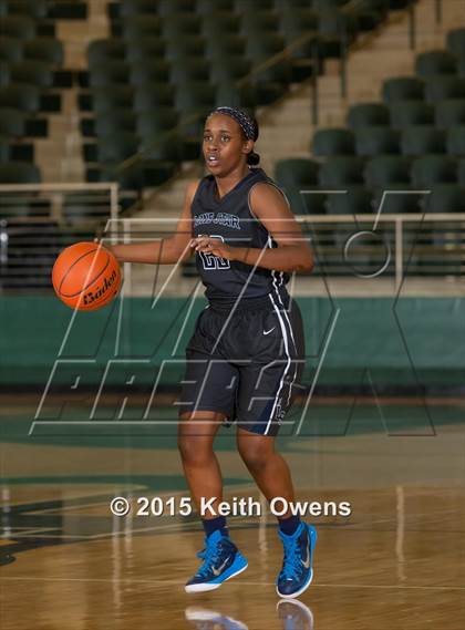 Thumbnail 2 in Lone Star vs. Prosper (Prosper Holiday Classic) photogallery.
