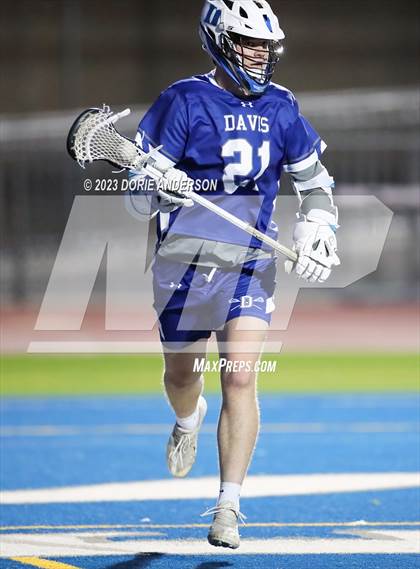 Thumbnail 1 in Davis @ Vista del Lago photogallery.