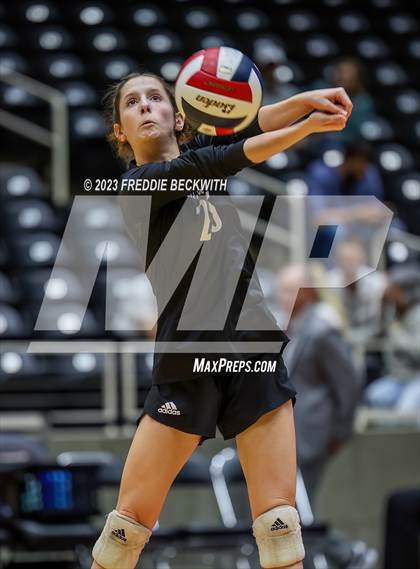 Thumbnail 3 in Crawford vs. Iola (UIL 2A Volleyball Final) photogallery.