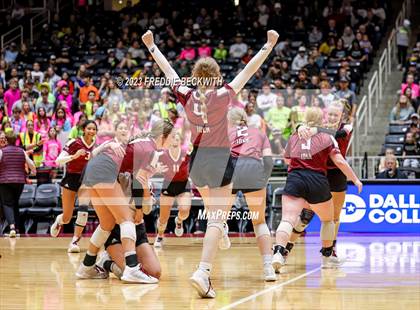 Thumbnail 1 in Crawford vs. Iola (UIL 2A Volleyball Final) photogallery.