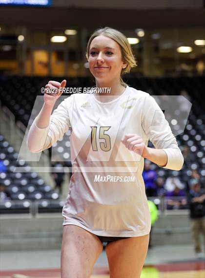 Thumbnail 3 in Crawford vs. Iola (UIL 2A Volleyball Final) photogallery.