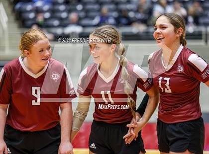 Thumbnail 2 in Crawford vs. Iola (UIL 2A Volleyball Final) photogallery.